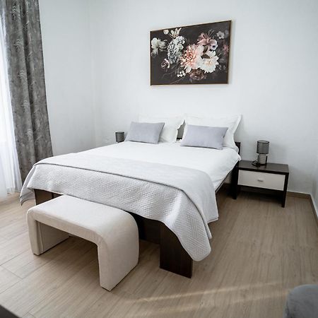Apartment Val With Sea View Sibenik Exterior photo