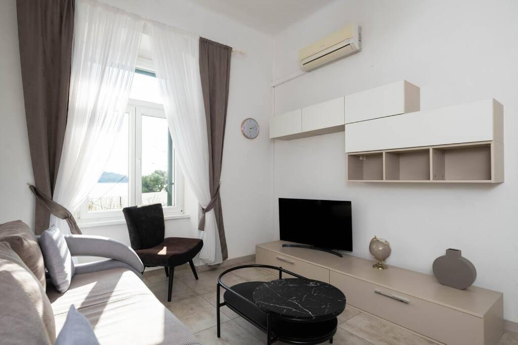 Apartment Val With Sea View Sibenik Exterior photo